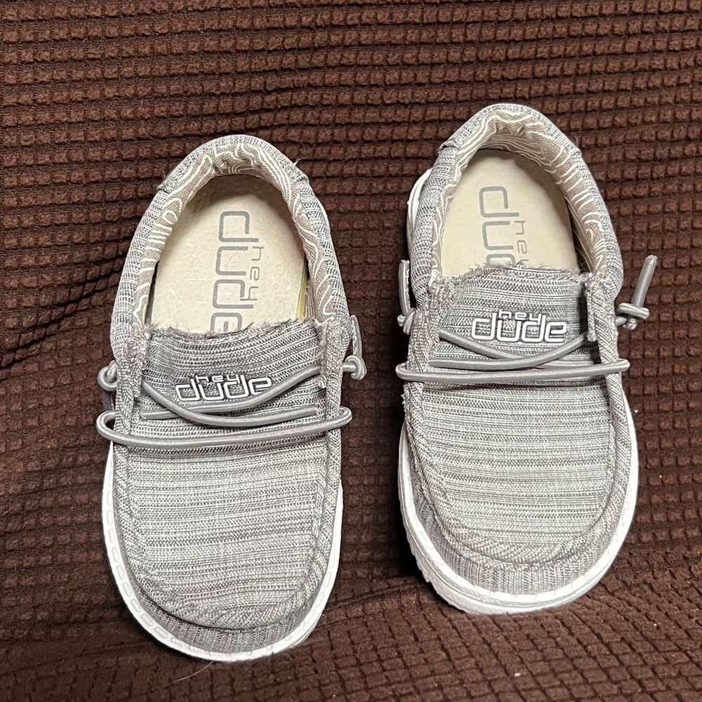 Hey dudes Toddler size 7
